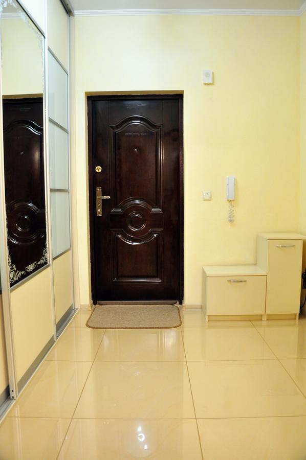 Comfort Apartments - Beautiful Suite By The Park Grodno Exterior photo