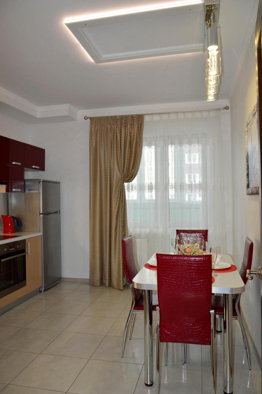 Comfort Apartments - Beautiful Suite By The Park Grodno Exterior photo
