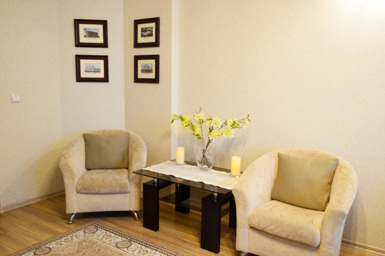Comfort Apartments - Beautiful Suite By The Park Grodno Exterior photo