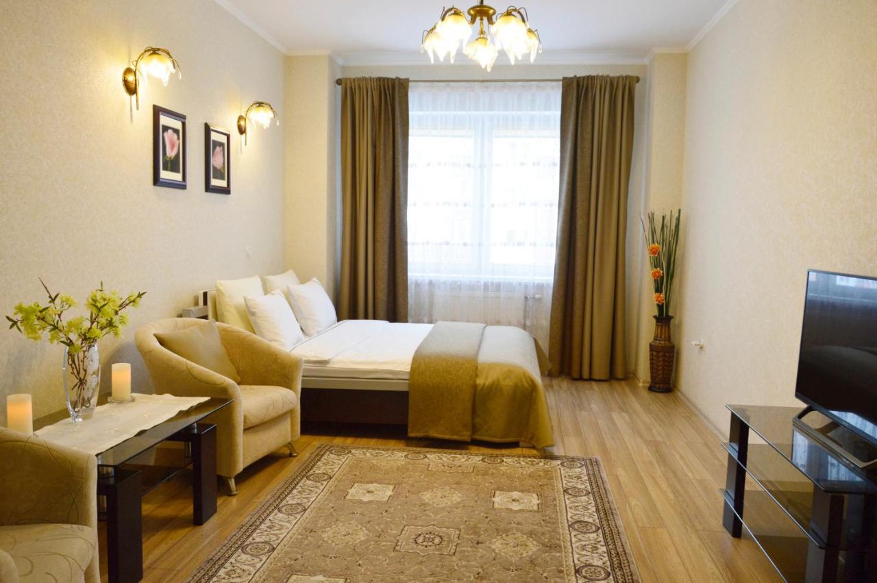 Comfort Apartments - Beautiful Suite By The Park Grodno Exterior photo